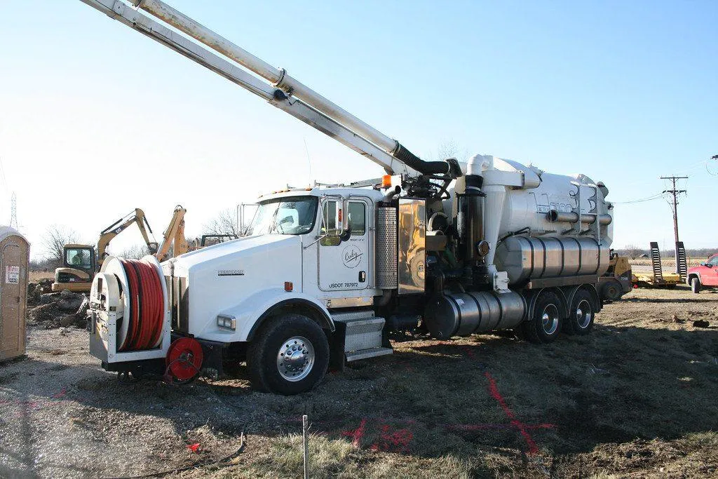 Hydrovac - Photo by ColumbusCameraOp via Flickr