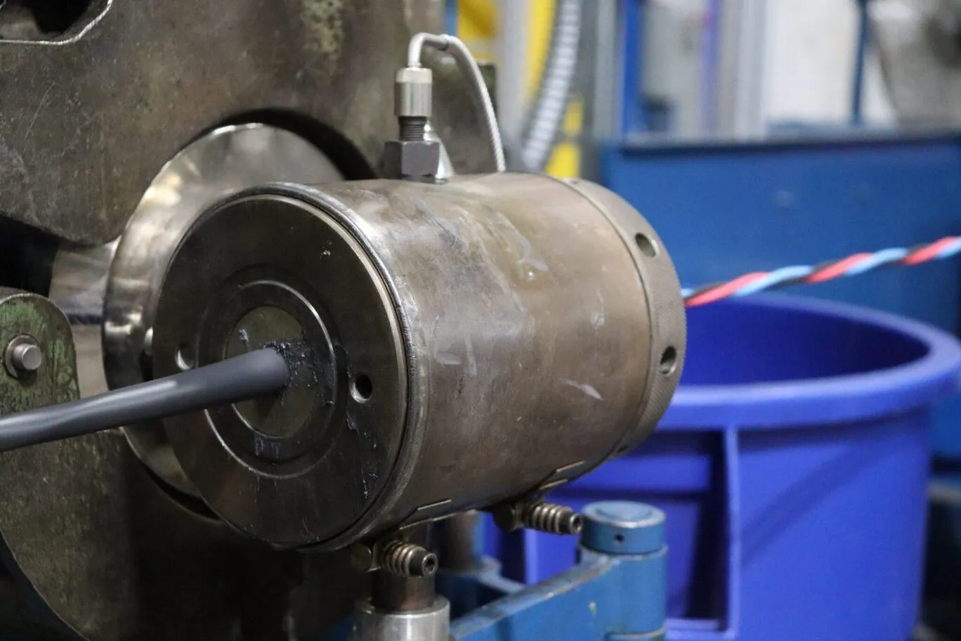 Tray Cable Extruder - KrisTech